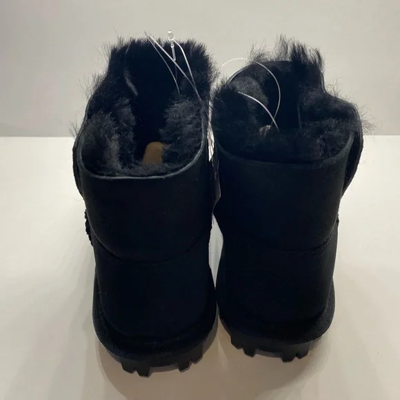 Girl’s Kirkland Signature Shearling Boots Black - Picture 3 of 5